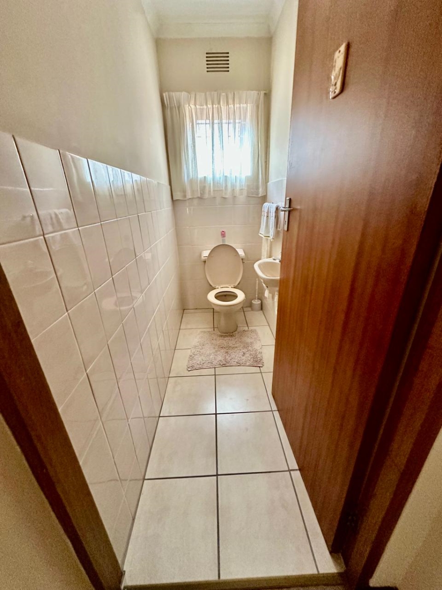 4 Bedroom Property for Sale in Bayview Western Cape